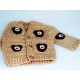 Gilet en crochet marron pour bébé