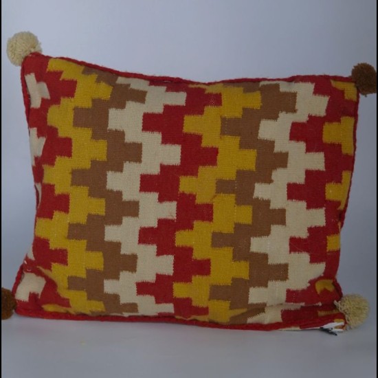 Coussin en laine artisanal